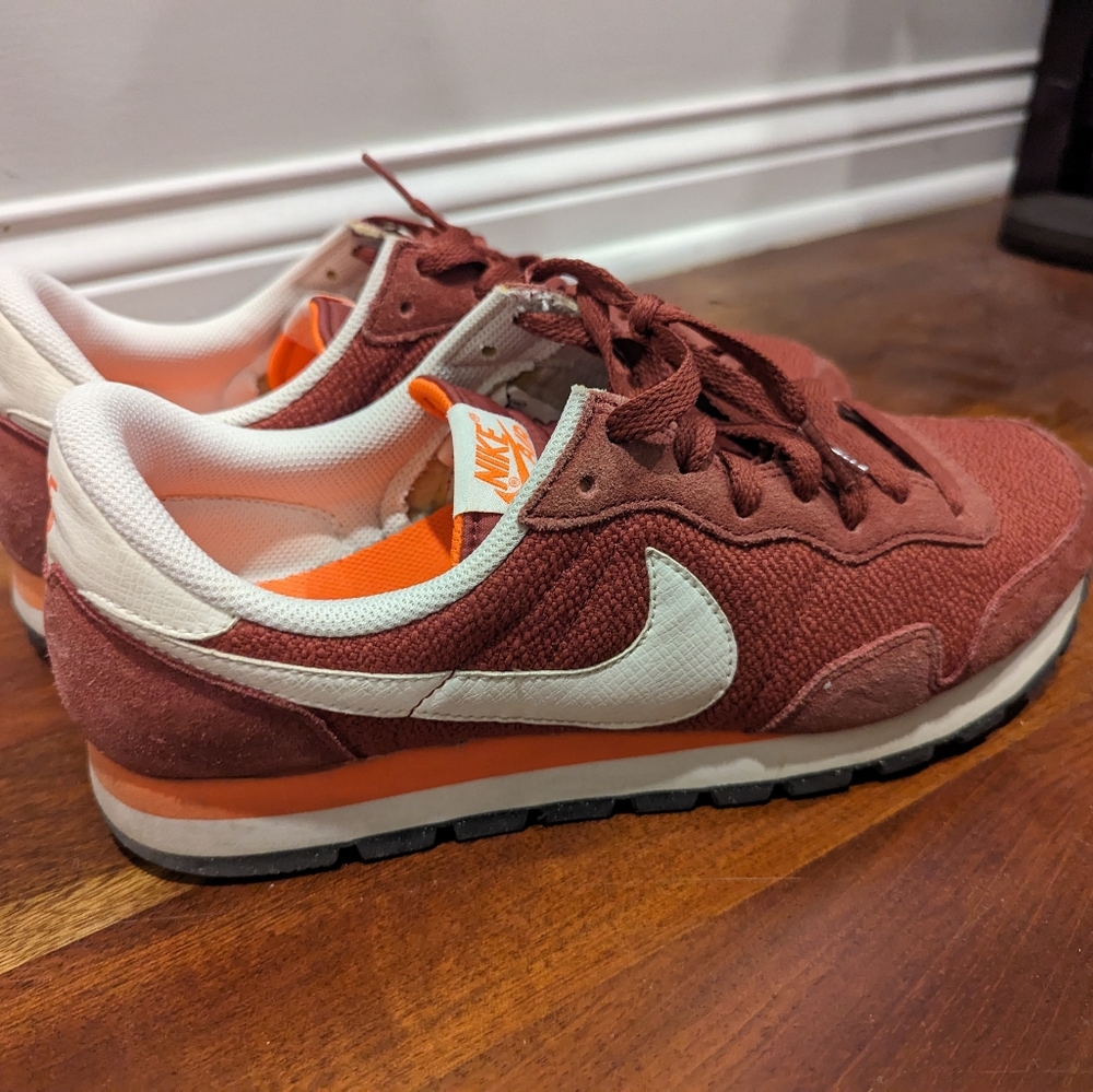 Pegasus 83 - cedar summit hyper crimson Men's 11.5